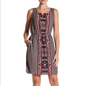 Bobeau NWT Cinched Waist Sleeveless Print Dress Pockets Maroon Print Size XS